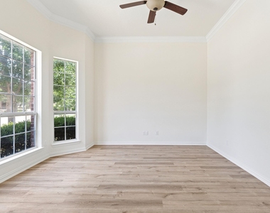 2509 Woodstone Court - Photo Thumbnail 20