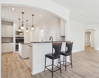 2509 Woodstone Court - Photo Thumbnail 7