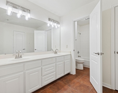 2509 Woodstone Court - Photo Thumbnail 29