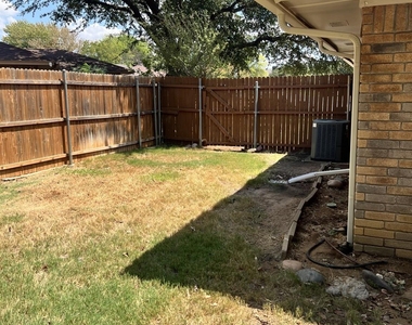 2513 Poppy Lane - Photo Thumbnail 15