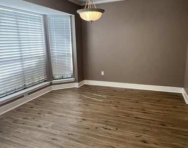 2513 Poppy Lane - Photo Thumbnail 2