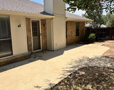 2513 Poppy Lane - Photo Thumbnail 14