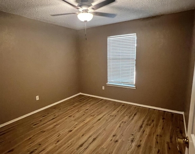 2513 Poppy Lane - Photo Thumbnail 12