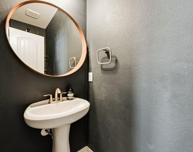 12009 Fairbanks Court - Photo Thumbnail 18