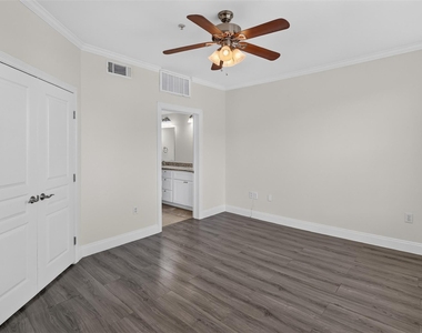 330 Las Colinas Boulevard E - Photo Thumbnail 17