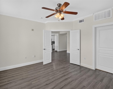 330 Las Colinas Boulevard E - Photo Thumbnail 20