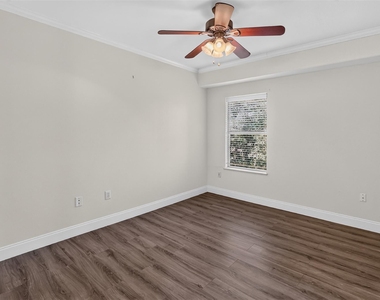 330 Las Colinas Boulevard E - Photo Thumbnail 10