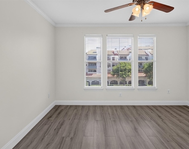 330 Las Colinas Boulevard E - Photo Thumbnail 19