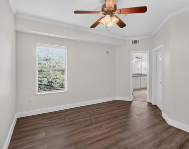 330 Las Colinas Boulevard E - Photo Thumbnail 11