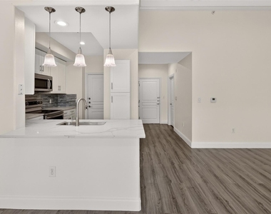 330 Las Colinas Boulevard E - Photo Thumbnail 7