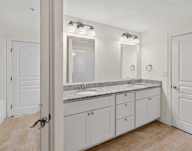 330 Las Colinas Boulevard E - Photo Thumbnail 14