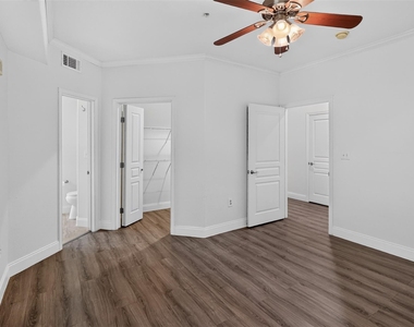 330 Las Colinas Boulevard E - Photo Thumbnail 12