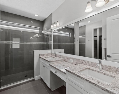 8125 Hobbes Way - Photo Thumbnail 7