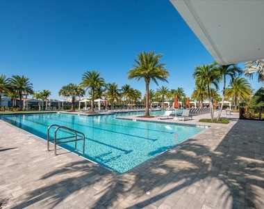 8125 Hobbes Way - Photo Thumbnail 15
