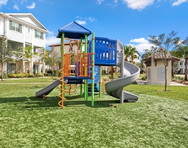 8125 Hobbes Way - Photo Thumbnail 21