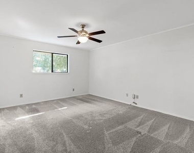 221 Azalea Drive - Photo Thumbnail 15