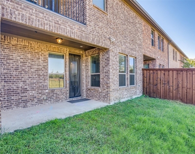 4533 Titus Circle - Photo Thumbnail 21