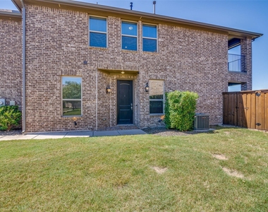 4533 Titus Circle - Photo Thumbnail 1