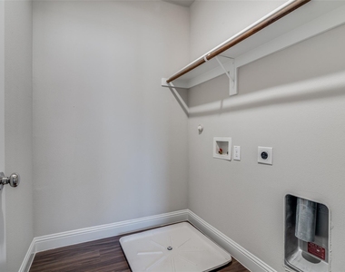 4533 Titus Circle - Photo Thumbnail 19