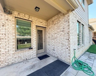 5609 Meritage Street - Photo Thumbnail 27