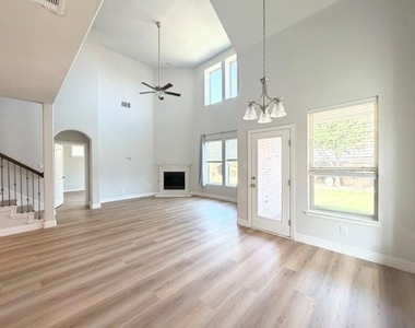 5609 Meritage Street - Photo Thumbnail 5