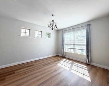 5609 Meritage Street - Photo Thumbnail 2
