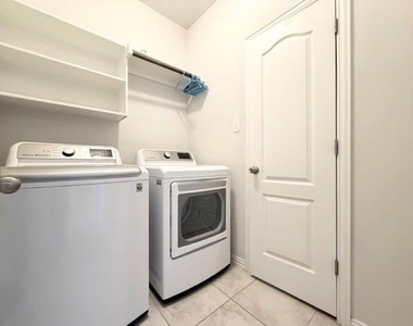 5609 Meritage Street - Photo Thumbnail 23
