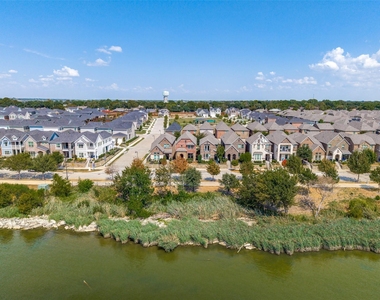 7401 Sunset Boulevard - Photo Thumbnail 1