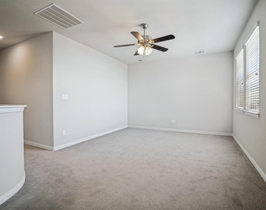 7401 Sunset Boulevard - Photo Thumbnail 14