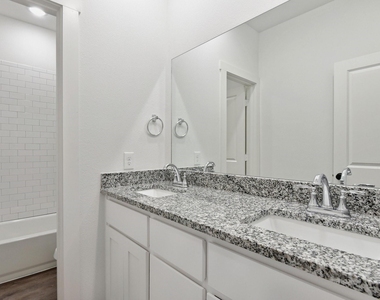 720 W Texas Street - Photo Thumbnail 12
