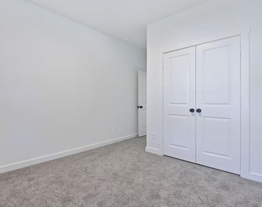 720 W Texas Street - Photo Thumbnail 14