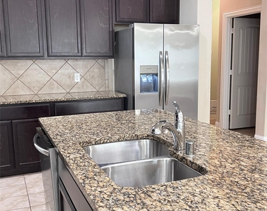 3820 Riversdale - Photo Thumbnail 13
