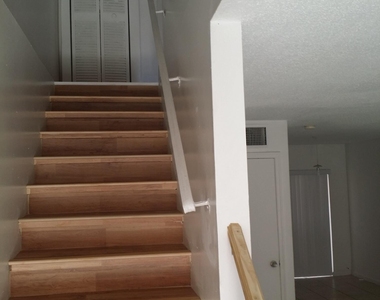 5333 Nw 27th Street - Photo Thumbnail 7