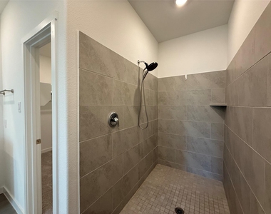 3025 Timber Ridge Drive - Photo Thumbnail 18