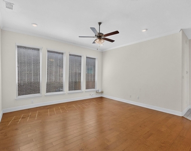 12779 Friar Street - Photo Thumbnail 11
