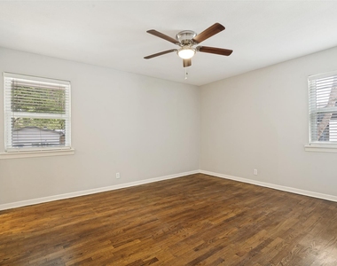 7315 Rutgers Drive - Photo Thumbnail 3