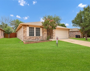 5132 Bedfordshire Drive - Photo Thumbnail 3