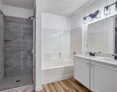 5132 Bedfordshire Drive - Photo Thumbnail 27