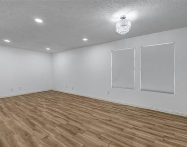 5132 Bedfordshire Drive - Photo Thumbnail 13