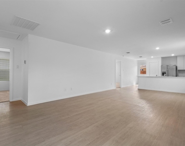 615 Kinglet Lane - Photo Thumbnail 3