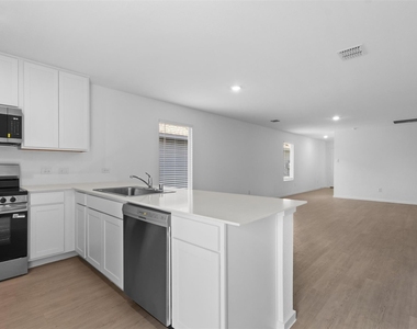 615 Kinglet Lane - Photo Thumbnail 8