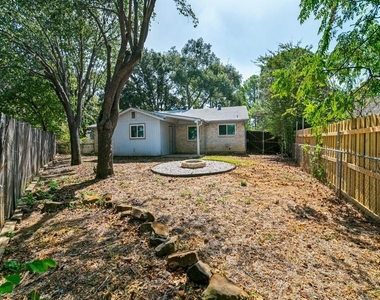 2305 Harvard Drive - Photo Thumbnail 16