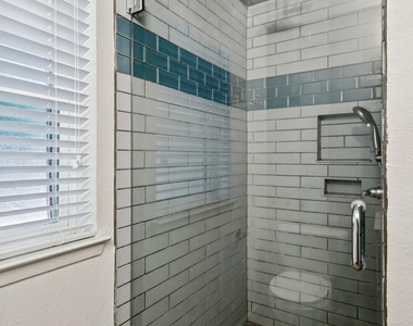 2305 Harvard Drive - Photo Thumbnail 11