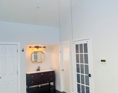 5815 Phoenix Drive - Photo Thumbnail 3
