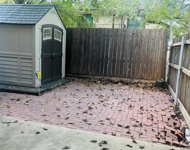 5815 Phoenix Drive - Photo Thumbnail 8