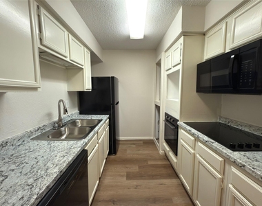 9696 Walnut Street - Photo Thumbnail 7