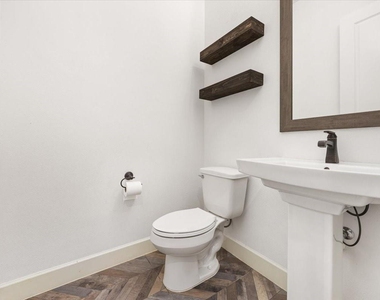 12905 Yale Court - Photo Thumbnail 25