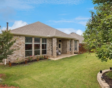10237 Red Bluff Lane - Photo Thumbnail 2