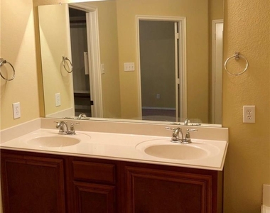 1104 Kaufman Road - Photo Thumbnail 8