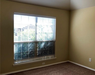 1104 Kaufman Road - Photo Thumbnail 10
